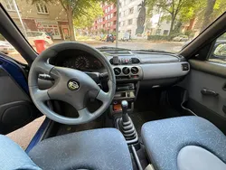 Blau Gebraucht 2001 Nissan Micra Kleinwagen | 550 € (Guter Preis)