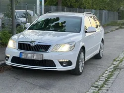 Weiß Gebraucht 2011 Skoda Octavia vRS Kombi | 7.000 € (Teuer)