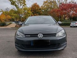 Grau Gebraucht 2014 VW Golf VII Comfortline Kombi | 8.750 € (Fairer Preis)
