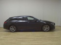 Schwarz Gebraucht 2020 Mercedes CLA200 Shooting Brake AMG line Kombi | 23.980 € (Fairer Preis)