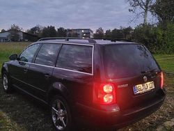 Schwarz Gebraucht 2004 VW Passat Family Kombi | 1.201 € (Fairer Preis)