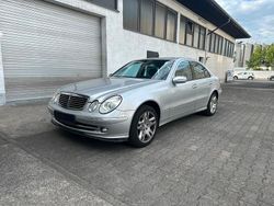 Silber Gebraucht 2006 Mercedes E500 AMG Limousine | 9.749 €