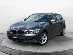Grau Gebraucht 2018 BMW 118 Advantage Kleinwagen | 14.900 € (Fairer Preis)