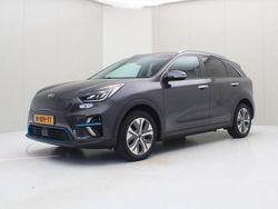 Grau Gebraucht 2020 Kia e-Niro 2 SUV | 18.900 € (Fairer Preis)