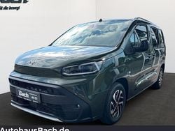 Grün Gebraucht 2025 Toyota Proace Verso City Kombi | 36.490 € (Guter Preis)