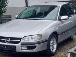 Silber Gebraucht 1997 Opel Omega Limousine | 1.200 € (Guter Preis)