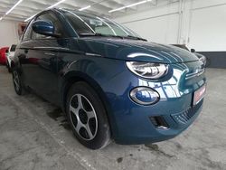 Grün Gebraucht 2023 Fiat 500e Action Kleinwagen | 12.899 € (Guter Preis)