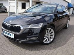 Black magic pearlescent Gebraucht 2021 Skoda Octavia Style Kombi | 19.485 € (Guter Preis)