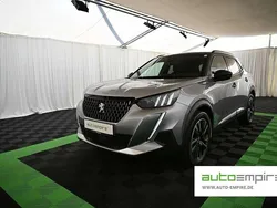 Grau Gebraucht 2023 Peugeot 2008 GT SUV | 22.990 € (Fairer Preis)