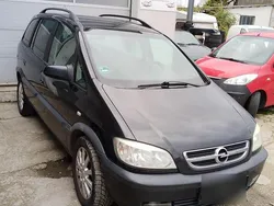 Schwarz Gebraucht 2004 Opel Zafira Van / Kleinbus | 1.299 € (Fairer Preis)
