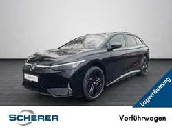 Grenadillschwarz metallic (metallic) Gebraucht 2025 VW ID.7 GTX Limousine | 54.350 € (Teuer)