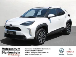 Platinum pearlwhite Neu 2025 Toyota Yaris Cross SUV | 30.990 €