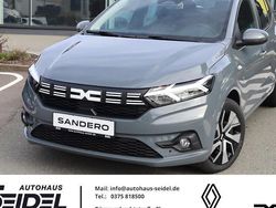 Grau Neu 2025 Dacia Sandero Expression Limousine | 16.987 €