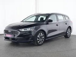 Obsidian schwarz Gebraucht 2023 Ford Focus Titanium Limousine | 17.299 € (Superpreis)