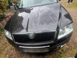 Schwarz Gebraucht 2007 Skoda Octavia Kombi | 3.990 € (Etwas zu teuer)