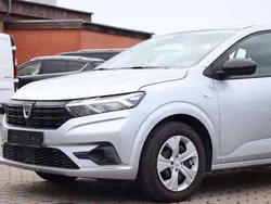 Highland grey Gebraucht 2021 Dacia Sandero Comfort Kleinwagen | 12.861 € (Fairer Preis)