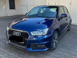 Blau Gebraucht 2016 Audi A1 Sportback Kleinwagen | 9.995 € (Teuer)