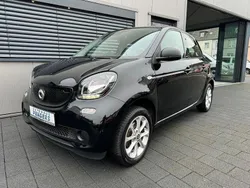 Schwarz Gebraucht 2018 Smart ForFour Passion Kleinwagen | 13.490 € (Etwas zu teuer)