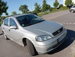 Silber Gebraucht 1999 Opel Astra Limousine | 1.200 € (Guter Preis)