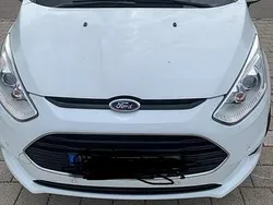 Weiß Gebraucht 2013 Ford B-MAX Van / Kleinbus | 6.500 €