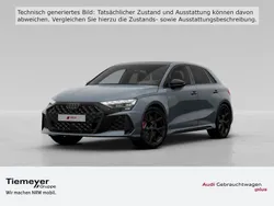 Grau Gebraucht 2024 Audi RS3 Sportback Comfort Kleinwagen | 66.880 €