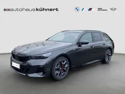 Sophistograu brillanteffekt me Neu 2025 BMW 520 M Sport Kombi | 76.790 €