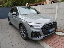 Grau Gebraucht 2020 Audi Q5 S-Line SUV | 38.500 € (Etwas zu teuer)