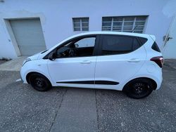 Weiß Gebraucht 2018 Hyundai i10 Passion Plus Kleinwagen | 9.999 € (Fairer Preis)