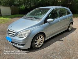 Blau Gebraucht 2006 Mercedes B200 Van / Kleinbus | 3.450 € (Guter Preis)