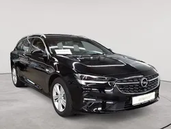 Diamant schwarz metallic Gebraucht 2022 Opel Insignia Elegance Kombi | 20.590 € (Guter Preis)