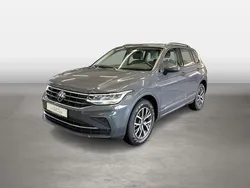 Grau Gebraucht 2022 VW Tiguan Life SUV | 28.820 € (Superpreis)