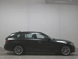 Schwarz Gebraucht 2021 BMW 318 Sport Line Kombi | 16.990 € (Fairer Preis)