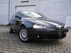 Schwarz Gebraucht 2005 Alfa Romeo 147 Kleinwagen | 1.950 € (Guter Preis)
