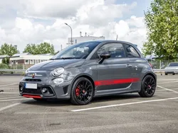 Grau Gebraucht 2017 Abarth 695 Kleinwagen | 17.695 € (Superpreis)