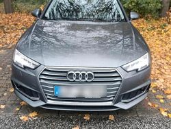 Grau Gebraucht 2018 Audi A4 Ambiente Kombi | 18.000 €