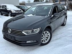 Grau Gebraucht 2016 VW Passat Comfortline Kombi | 11.900 € (Superpreis)