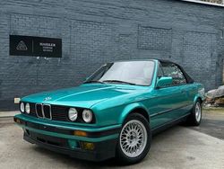 Grün Gebraucht 1991 BMW 318 Cabriolet Cabrio | 8.318 €