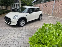 Weiß Gebraucht 2015 Mini ONE Kleinwagen | 7.999 € (Guter Preis)