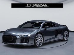 Grau Gebraucht 2016 Audi R8 Coupé Sport Coupé | 128.400 € (Etwas zu teuer)