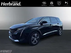Lackierung schwarz perla nera/ Gebraucht 2022 Peugeot 5008 Allure Van / Kleinbus | 31.890 € (Teuer)