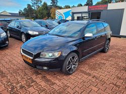 Schwarz Gebraucht 2006 Volvo V50 Momentum Kombi | 6.990 €