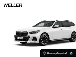 Alpinweiss iii (weiß) Gebraucht 2024 BMW 520 Comfort Edition Kombi | 51.900 € (Superpreis)