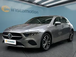 Grau Gebraucht 2024 Mercedes A180 Limousine | 30.799 € (Etwas zu teuer)