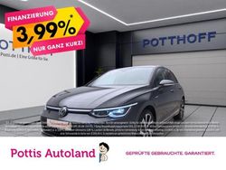 Grau Gebraucht 2022 VW Golf VIII Style Limousine | 20.877 € (Fairer Preis)