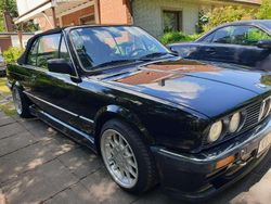 Schwarz Gebraucht 1986 BMW 325 Cabriolet Cabrio | 21.900 €