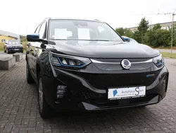 Schwarz metallic Gebraucht 2022 Ssangyong Korando | 31.450 € (Etwas zu teuer)