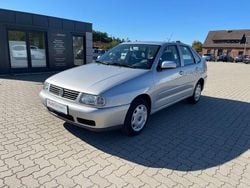 Silber Gebraucht 2000 VW Polo Classicline Limousine | 2.990 € (Teuer)