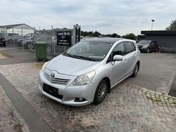 Silber Gebraucht 2011 Toyota Verso Life Van / Kleinbus | 3.500 € (Fairer Preis)