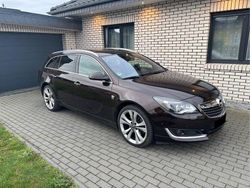 Braun Gebraucht 2015 Opel Insignia Edition Limousine | 15.000 €