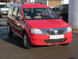 Rot Gebraucht 2010 Dacia Logan MCV Ambiance Kombi | 5.350 € (Teuer)